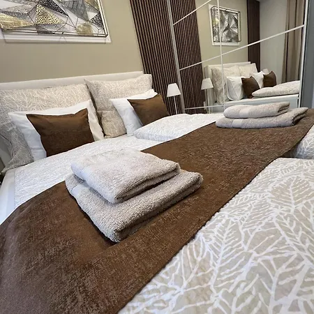 True Gem At The Airport By Newave Apartment *